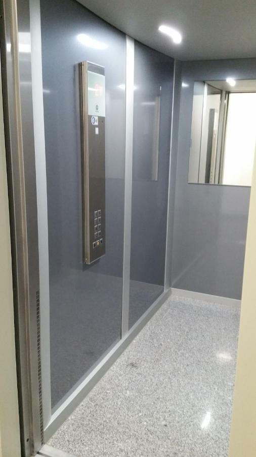 Ferienwohnung Pfaender フリードリヒスハーフェン エクステリア 写真